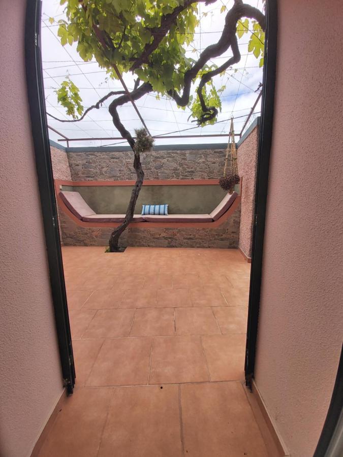 Banda Do Sol Self Catering Cottages Estreito Da Calheta Eksteriør billede