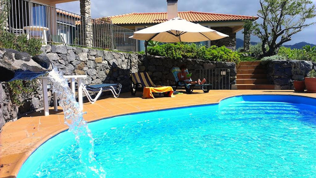 Banda Do Sol Self Catering Cottages Estreito Da Calheta Værelse billede