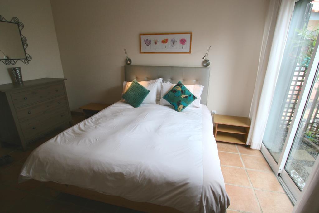 Banda Do Sol Self Catering Cottages Estreito Da Calheta Eksteriør billede