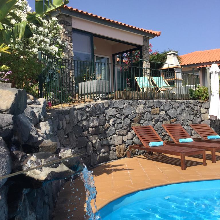Banda Do Sol Self Catering Cottages Estreito Da Calheta Eksteriør billede