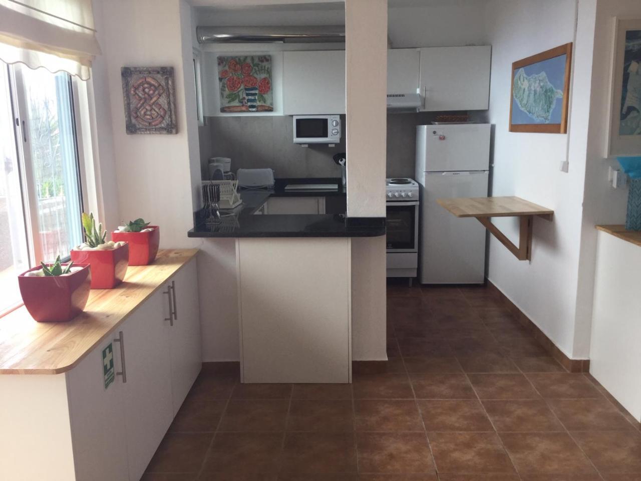 Banda Do Sol Self Catering Cottages Estreito Da Calheta Eksteriør billede